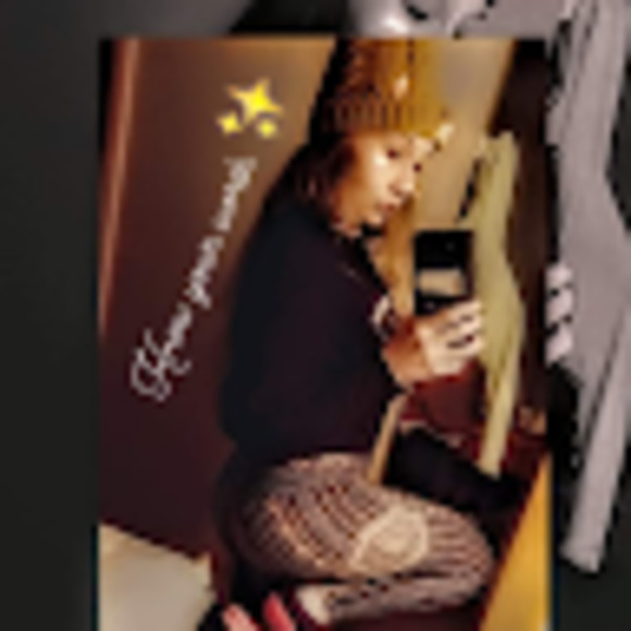 Meet your Posher, Danielle - Picture 1 of 1